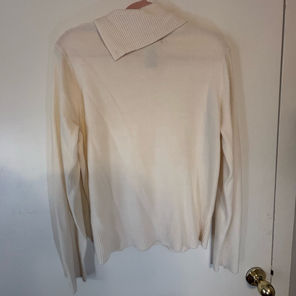 Sag Harbor Ivory Knit Sweater